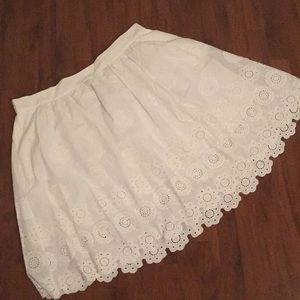 Beautiful white A line embroidered skirt 26/28